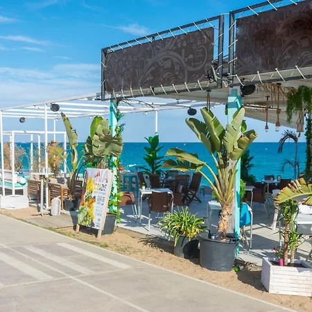 Apartamento Homeholidaysrentals Frida Pineda De Mar