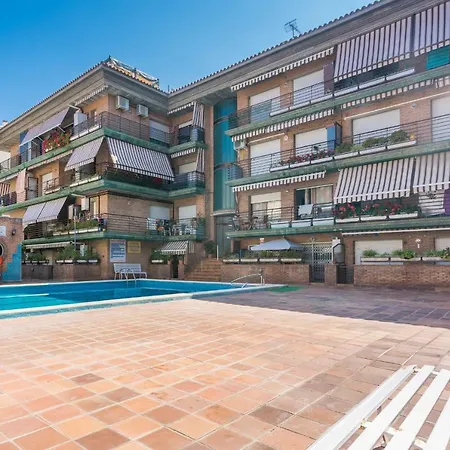 Apartamento Homeholidaysrentals Frida Pineda De Mar