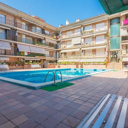 Homeholidaysrentals Frida Pineda De Mar