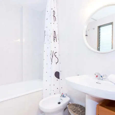 Homeholidaysrentals Frida * Pineda De Mar
